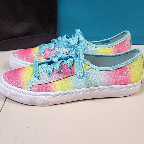 Ked's Kid's 4.5 Pastel Metallic Bright Sneaker - New - Picture 4 of 7
